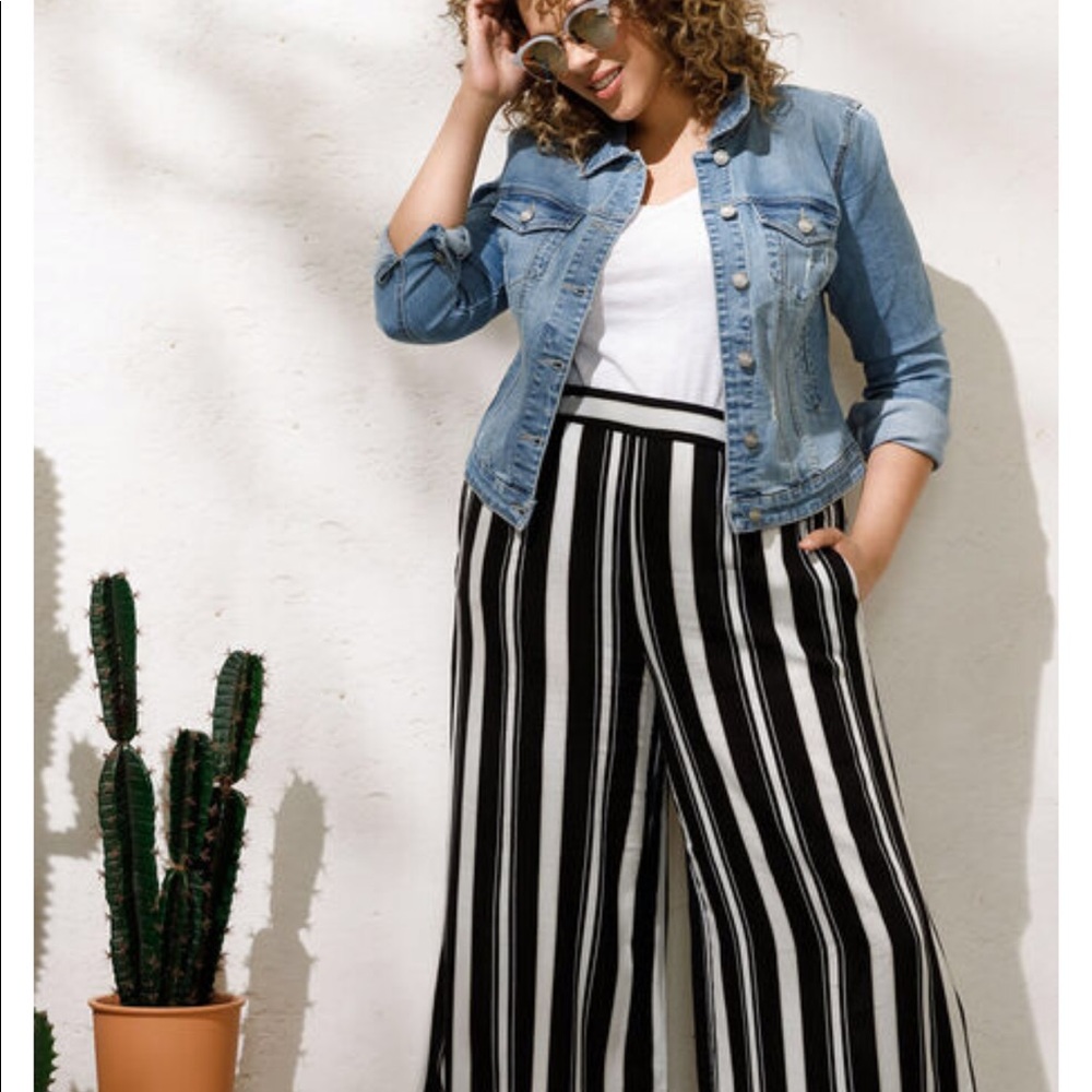 Plus Sz 16 Stripe Wide Leg Cropped Pant
